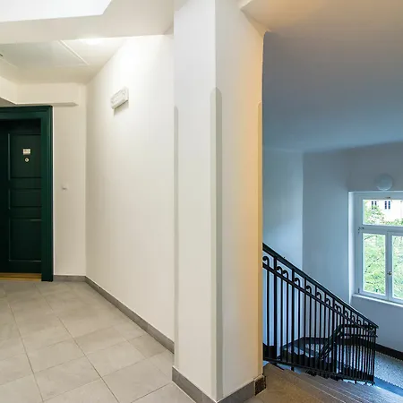 Krizikova Appartement *